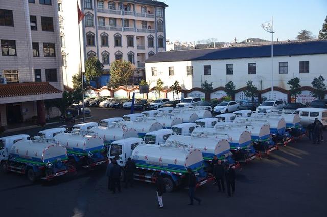 全國(guó)村鄉(xiāng)鎮(zhèn)陸續(xù)購(gòu)進(jìn)吸糞車，助力畜禽糞污資源化利用