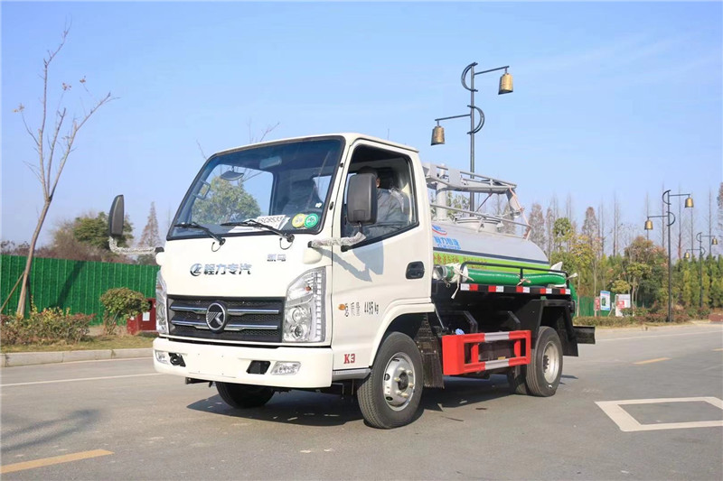 廣州環衛吸糞車不限行 儼然成市政設施重要組成部分