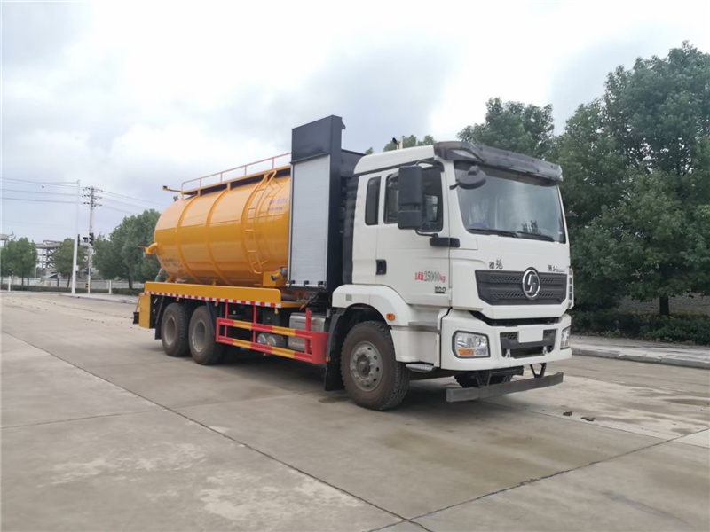 管道疏通的必殺技——東風柳汽國六前四后八高壓清洗吸污車