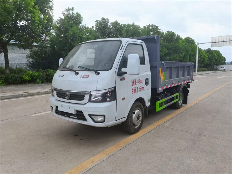 東風途逸藍牌自卸式垃圾車